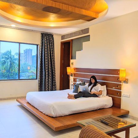 Hotel Jewel Of Chembur Bombay Esterno foto