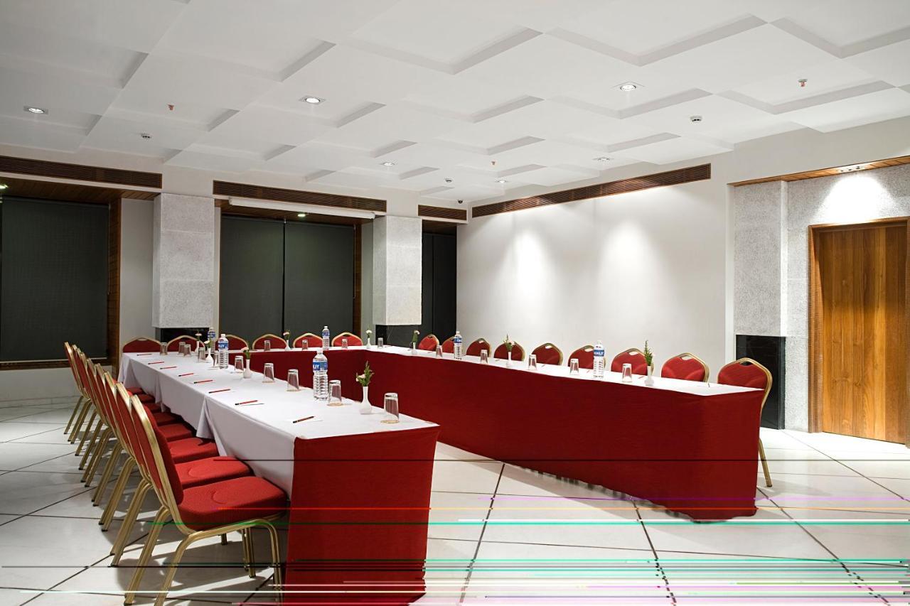 Hotel Jewel Of Chembur Bombay Esterno foto